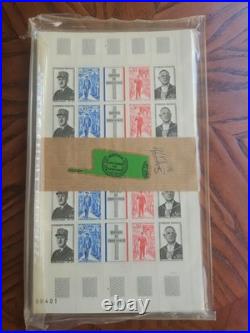 100 FEUILLES N° 1695 à 1698 Anniversaire de la Mort General De Gaulle 1971