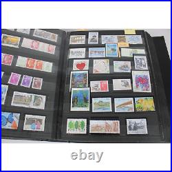 Collection De Timbres De France Neufs De 1999 A 2013 Dans Un Album A Bandes