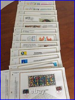 Collection env 360 Documents Philatéliques CEF de 1974 à 1982 + Catalogue CEF
