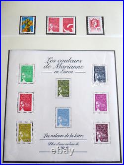 FRANCE- ANNÉE 2004 COMPLÈTE + PA, BF, BS, CARNETS et PREO SUR PAGES LINDNER