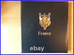 France Belle collection 2010 + 2011 dans un album Davo. /- 45%