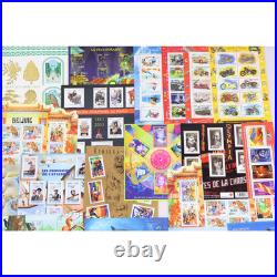 Lot De Timbres-poste Et Blocs En Euros Faciale 208 Collection/affranchissement