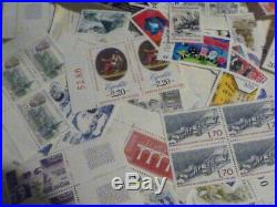 Lot FRANCE timbres neufs valeur FACIALE 320! Pour affranchissement permanent