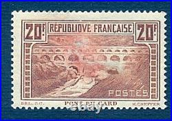 Timbre France Neuf Variete N° 262 Type Iib Tache Au Milieu Pont Du Gard