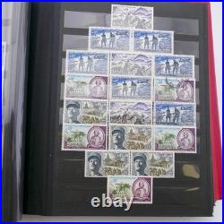 Vrac de timbres de France neufs et oblitérés en un carton